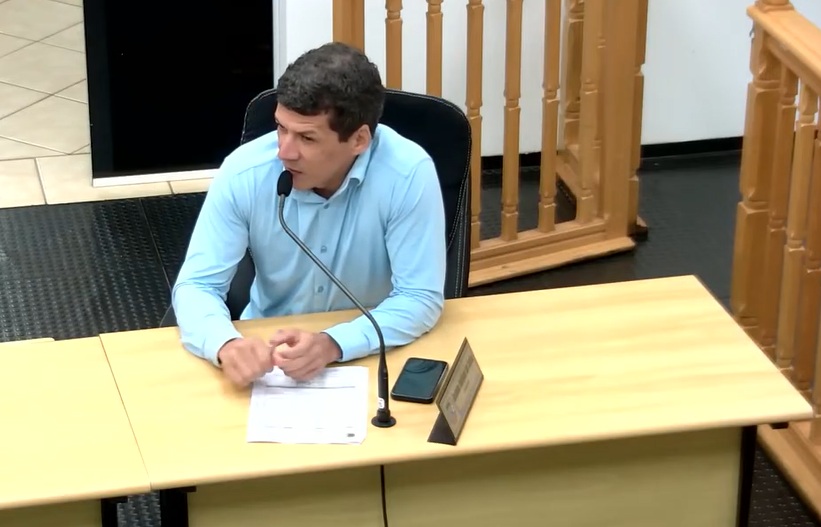 Vereador apresenta indicação para ampliar regras do vale-alimentação. 